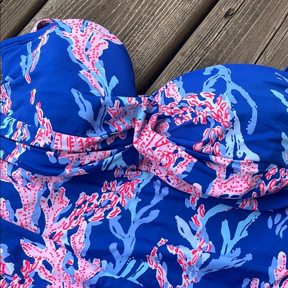 Lilly Pulitzer Flamenco swimsuit - Picture 8 of 11